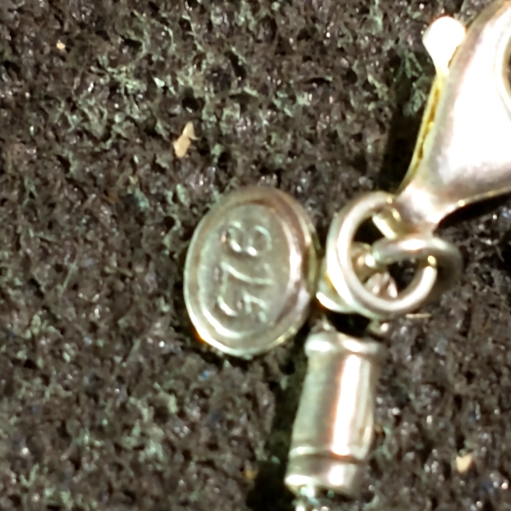 One piece 925. ,2 necklaces,one pair eating, colle